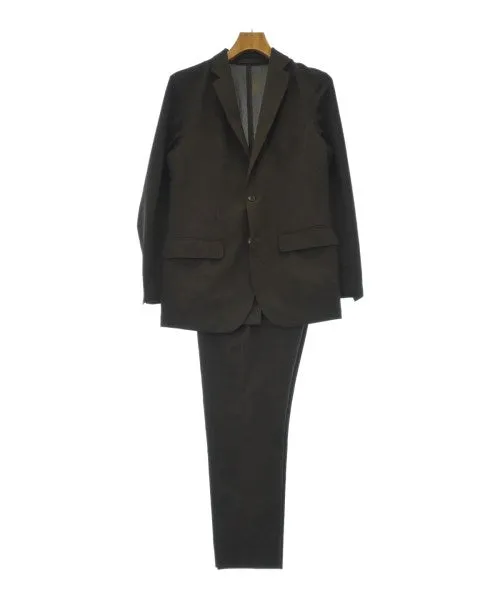 une journée dans la vie - Costumes d'affaires UNITED ARROWS