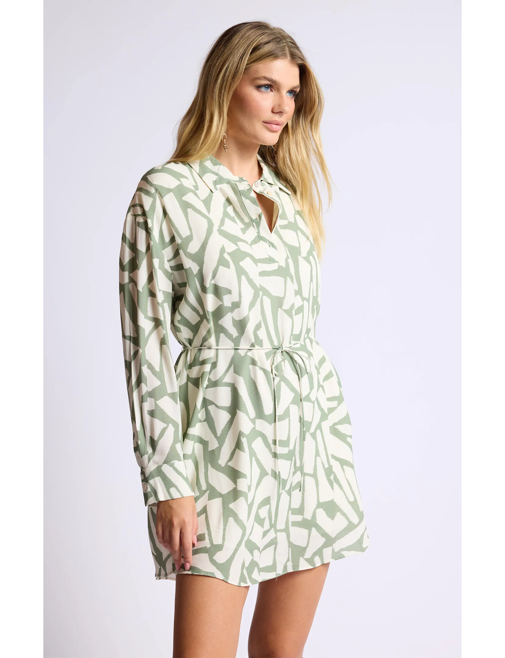 Robe chemisier Al Fresco, vêtement crème sauge sage-the-labe