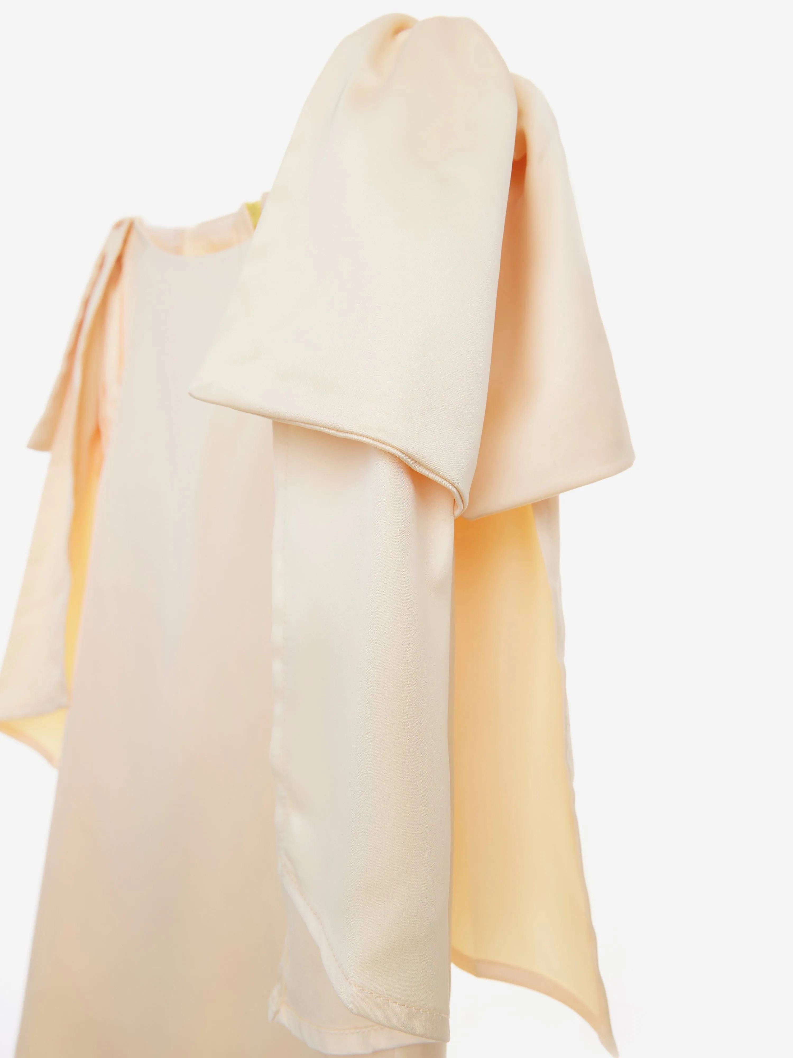Robe en satin BCBG Girls à manches à nœuds en jaune