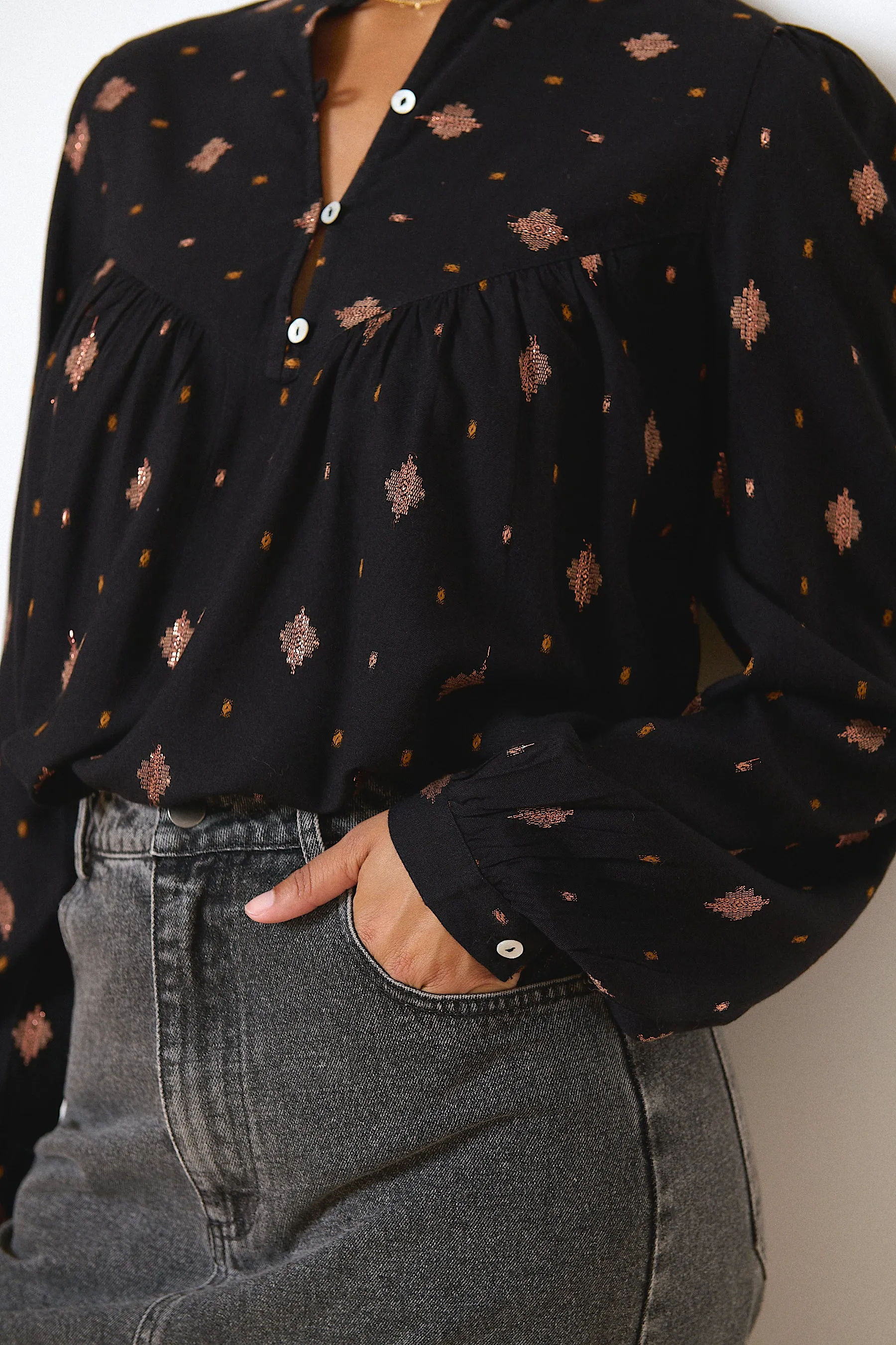 Blouse Perle Noire Vêtements_Garance
