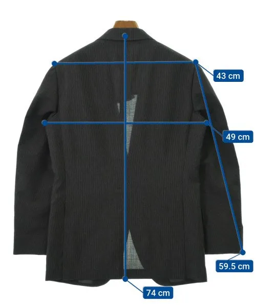 Brille par son élégance - Costumes d'affaires