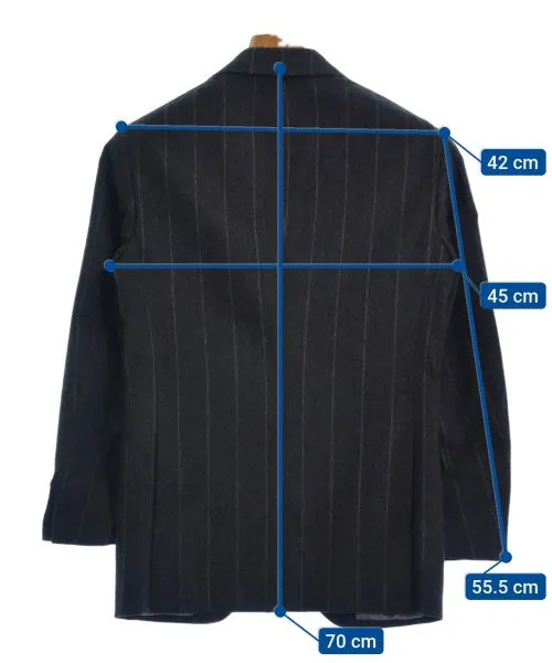 Brille par son élégance - Costumes d'affaires
