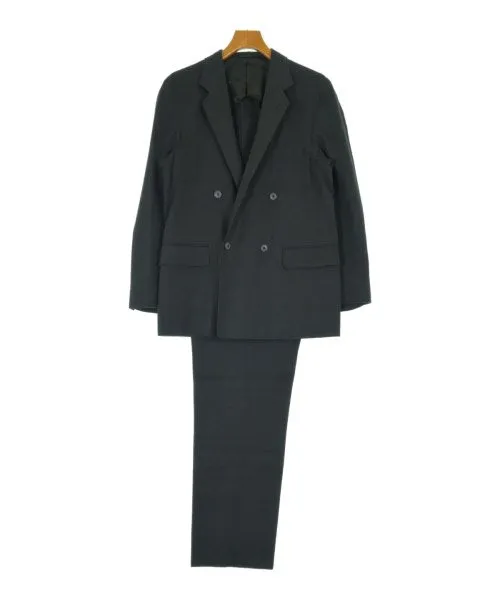 Costumes d'affaires Camoshita