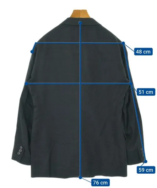 Costumes d'affaires Camoshita
