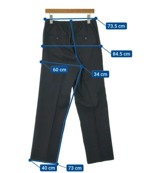Costumes d'affaires Camoshita
