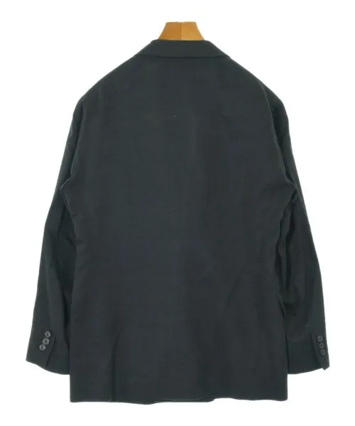 Costumes d'affaires Camoshita
