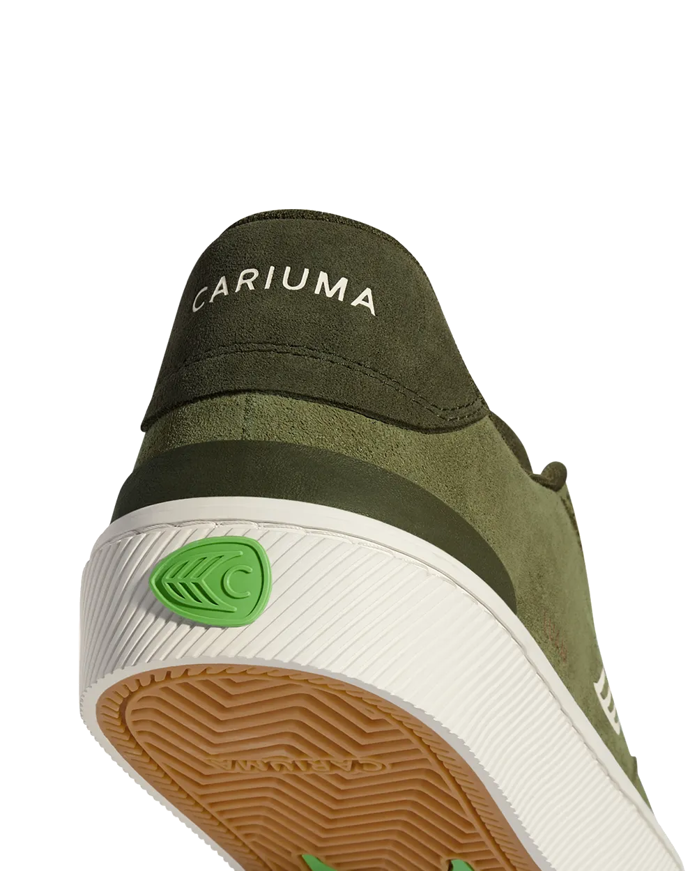 Chaussures Cariuma Luan Pro en Suédine Vert Olive et Ivoire