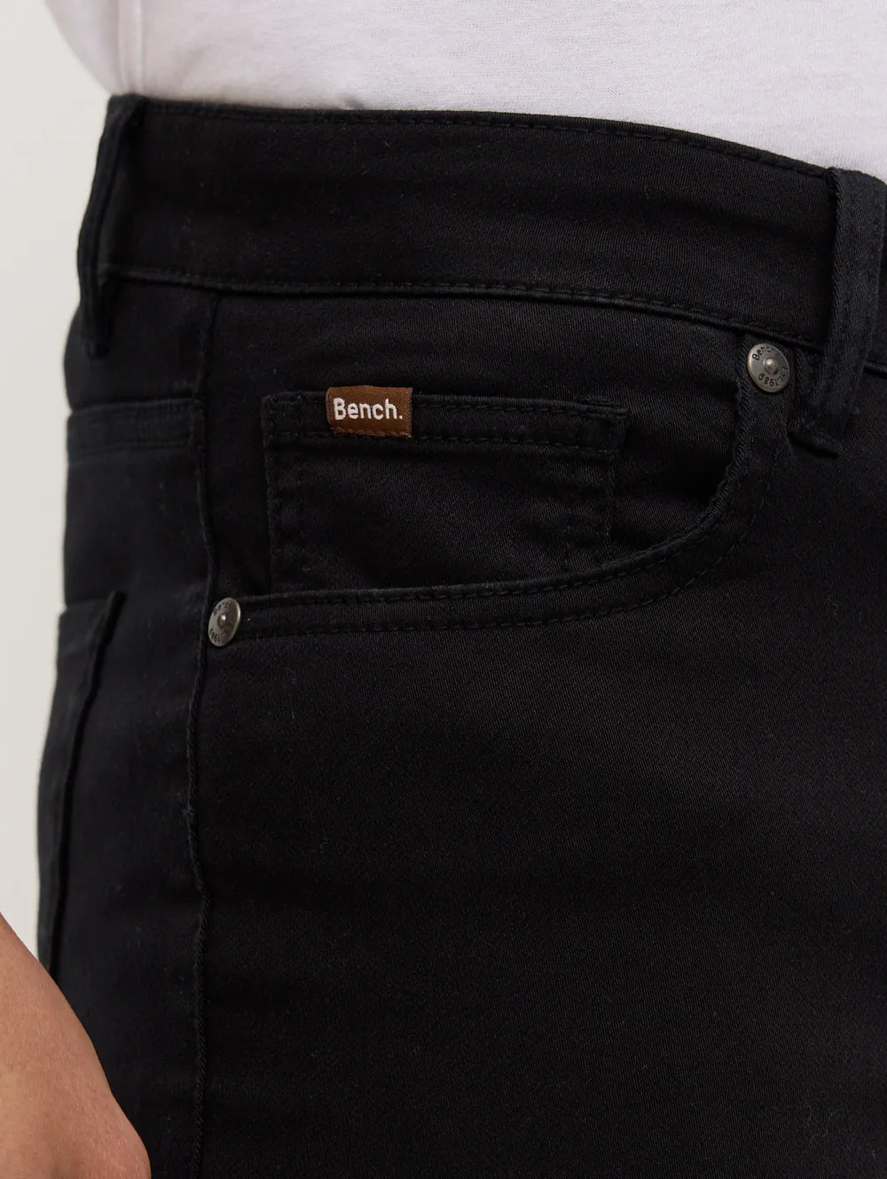 Cole Comfort Knit Jean 5 Poches