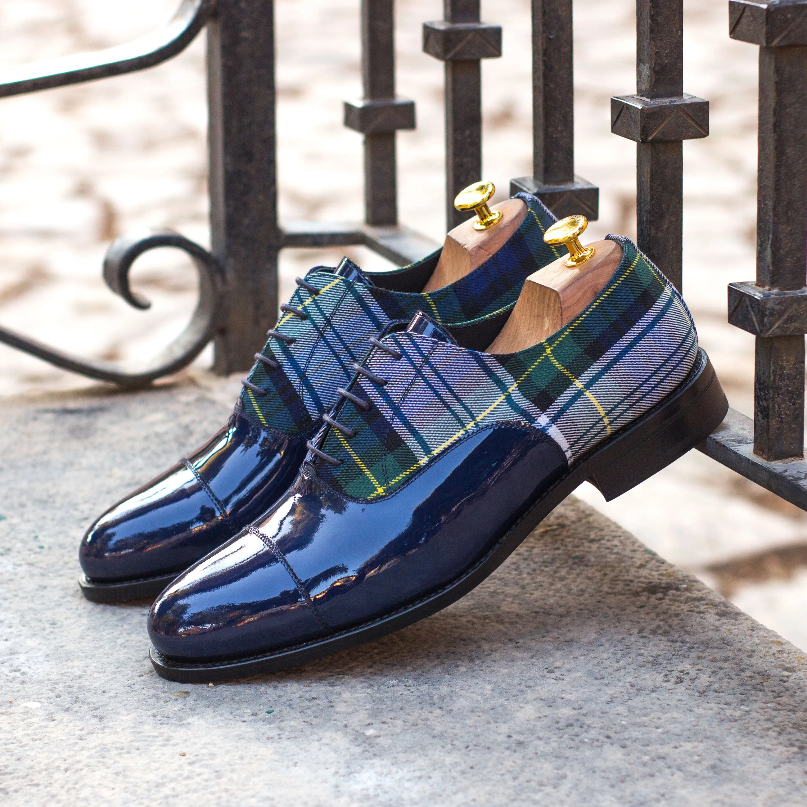 Chaussures Dapperfam DapperFam Rafael en Tartan / Bleu Cobalt pour Hommes, Style Sartorial & Cuir Verni Italien Oxford