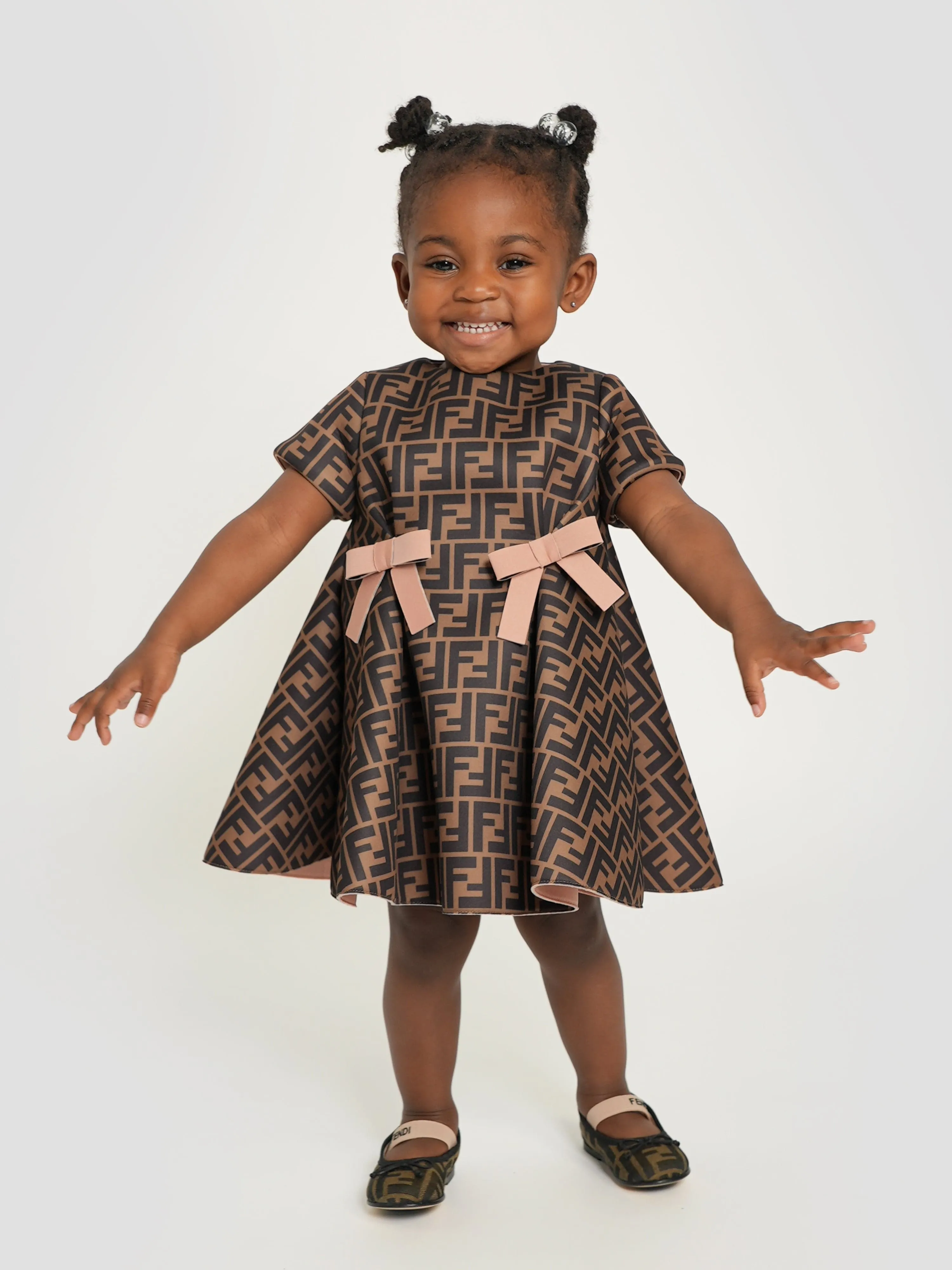Robe Fendi pour bébé fille avec logo FF en marron