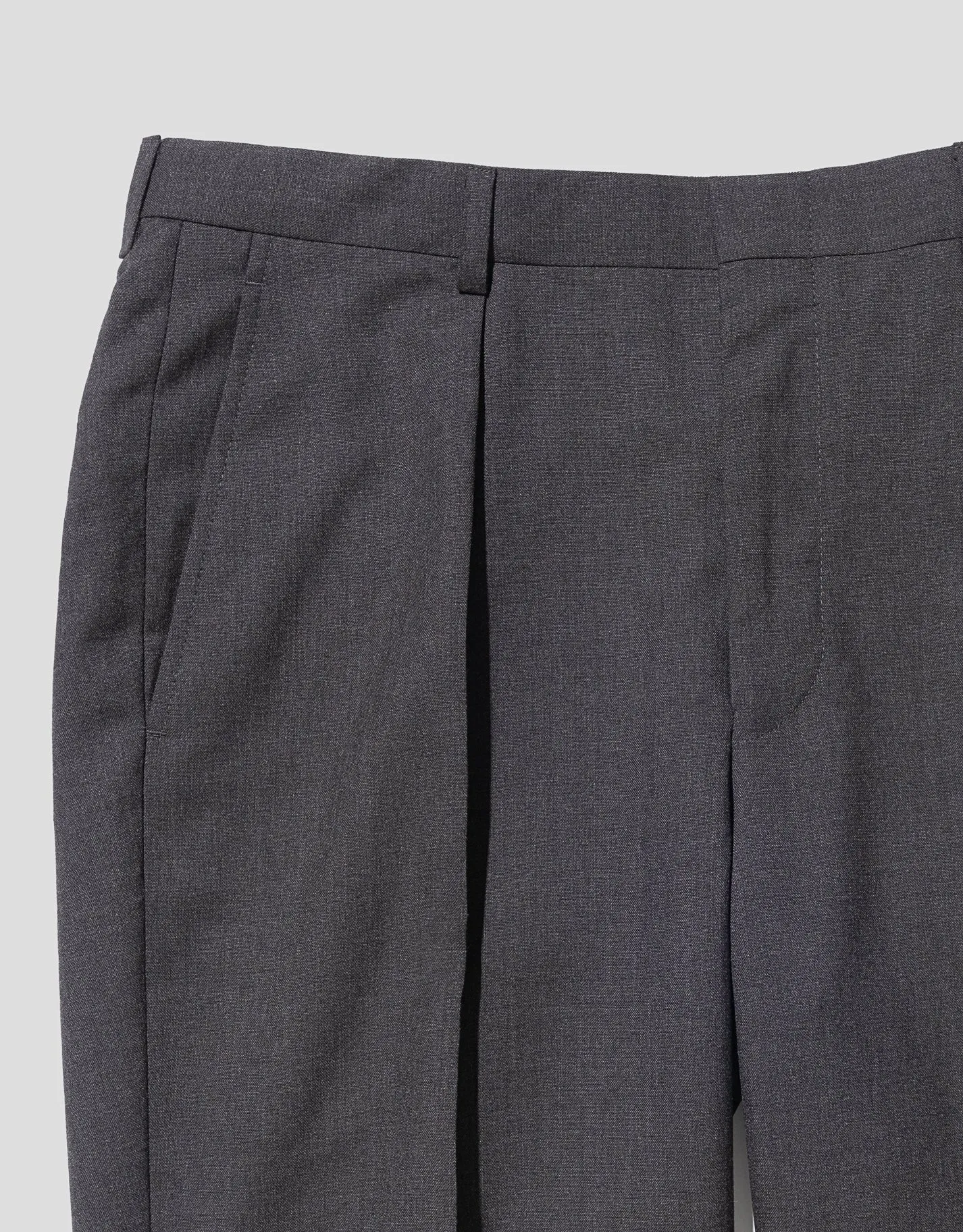 PANTALON EN LAINE GRIS À PLI SIMPLE