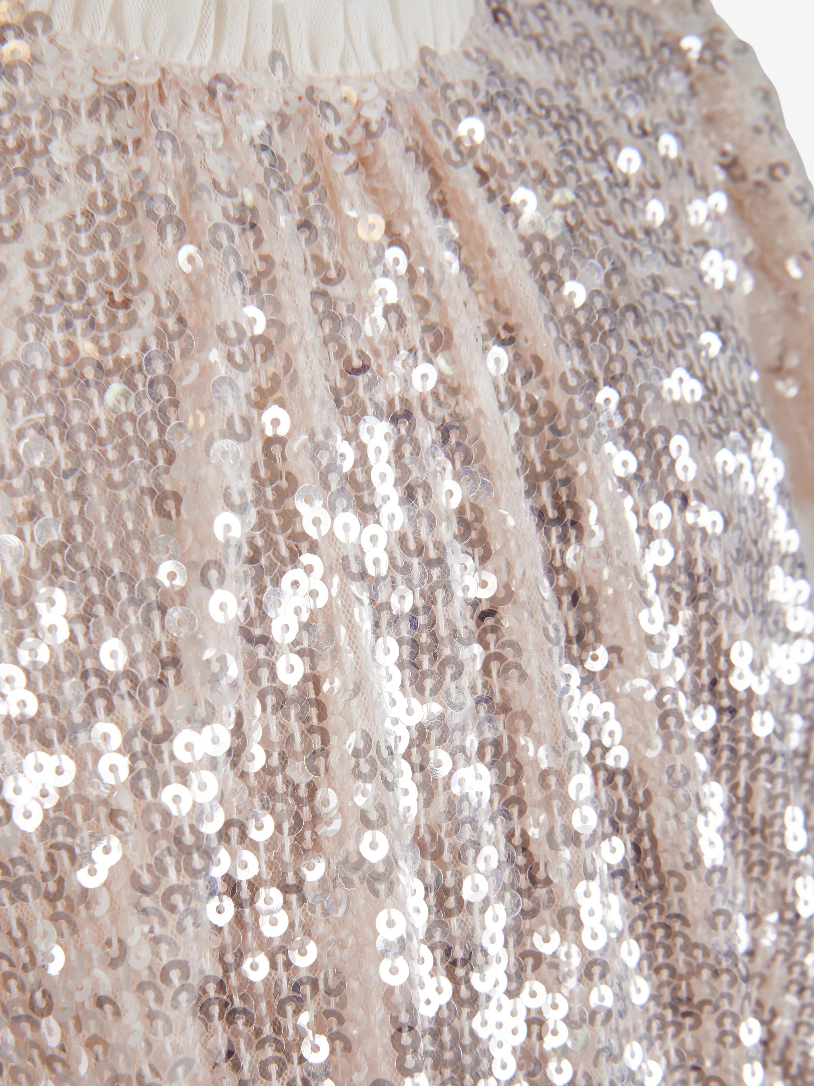 Robe Mila brillante de Needle & Thread en crème
