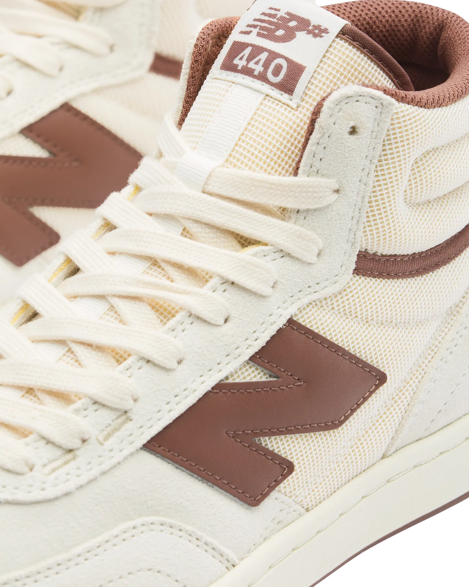 New Balance Sneakers Numeric 440 High V2 en Sel de Mer et Brun Foncé