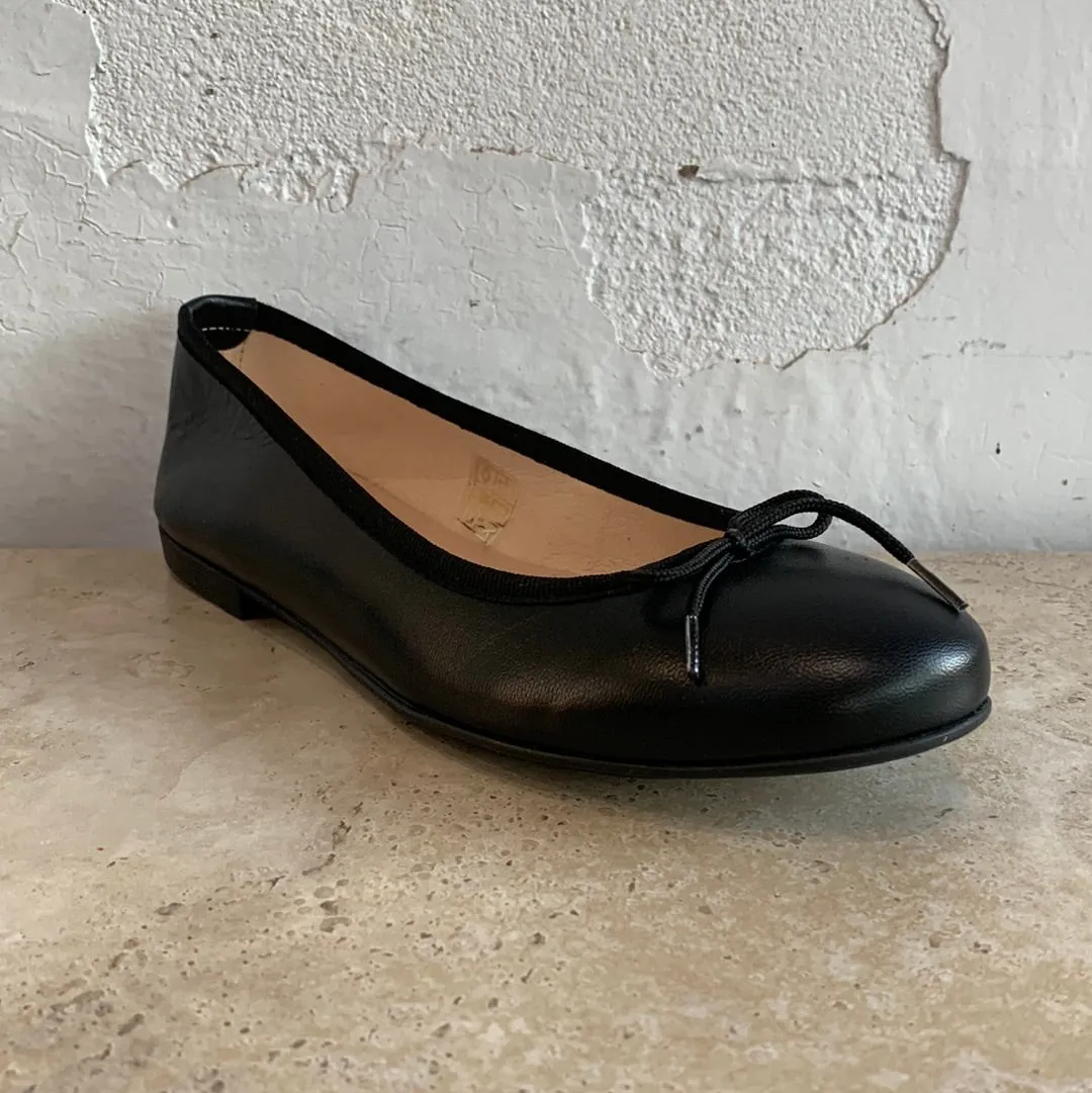 Nu x Neo 12000 Chaussures Noires_Neo