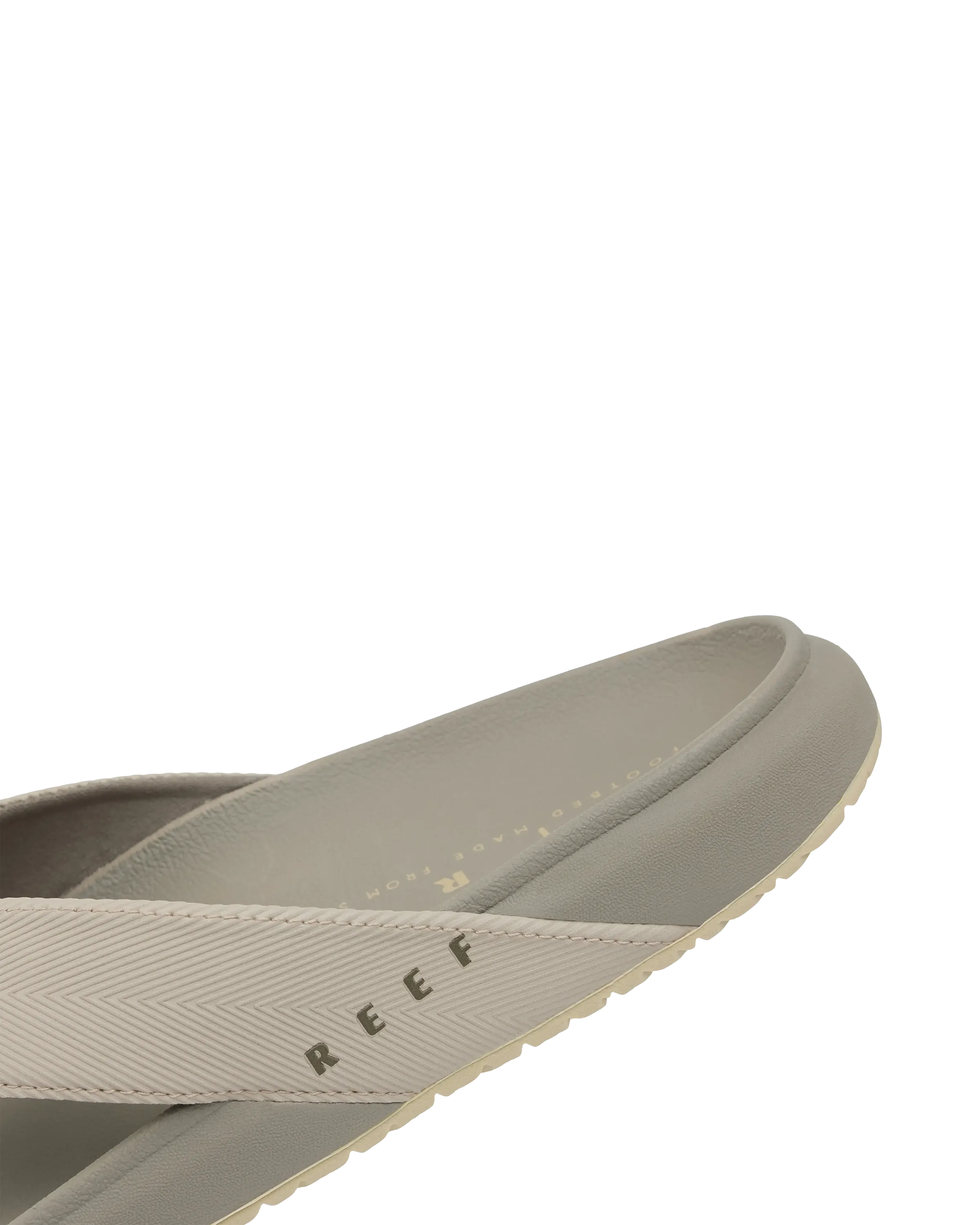 Les Tongues Raglan en Pierre