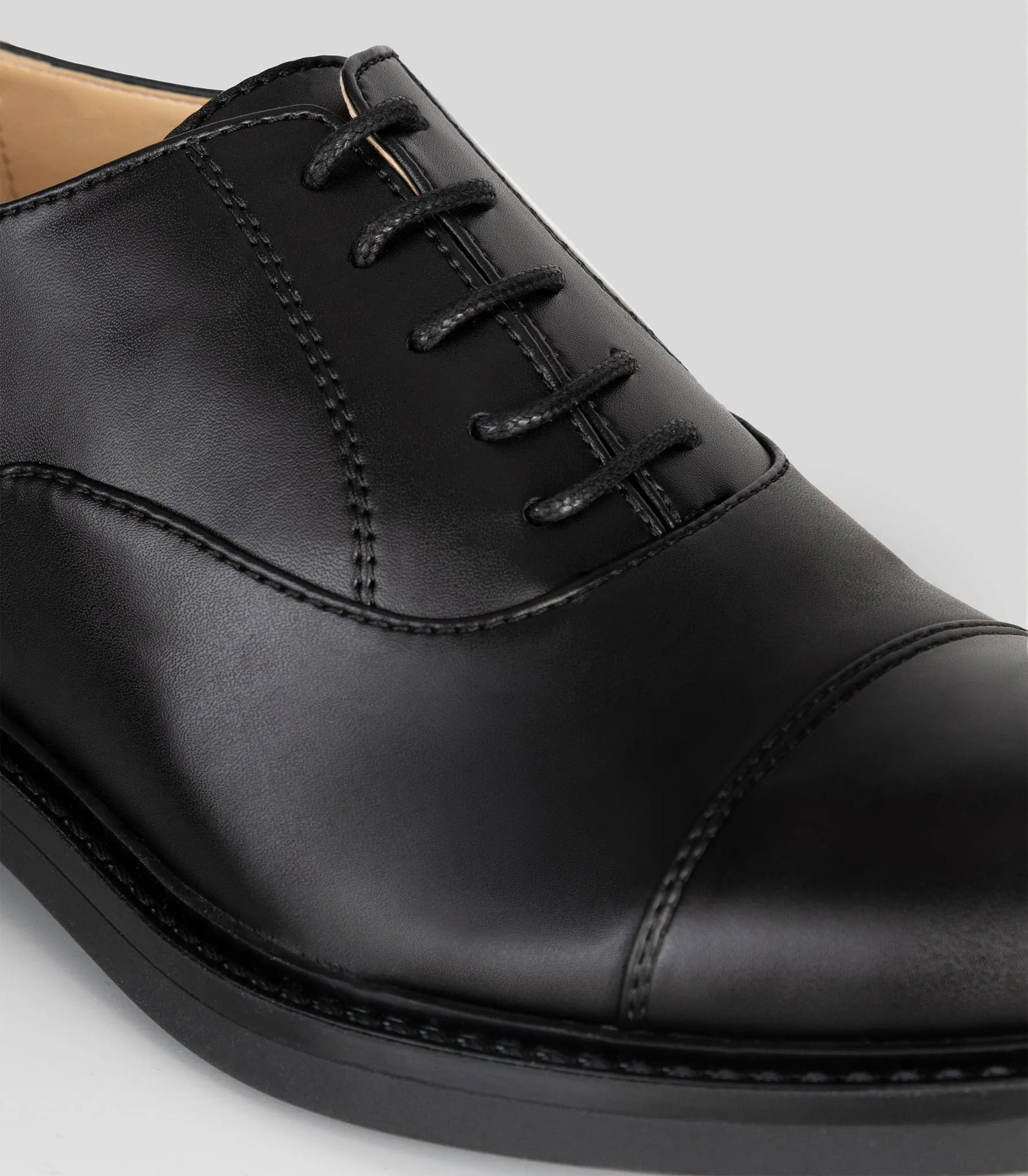Chaussure Oxford Végane en Simili-Cuir avec Bout Capitonné pour Femme | Plusieurs Couleurs