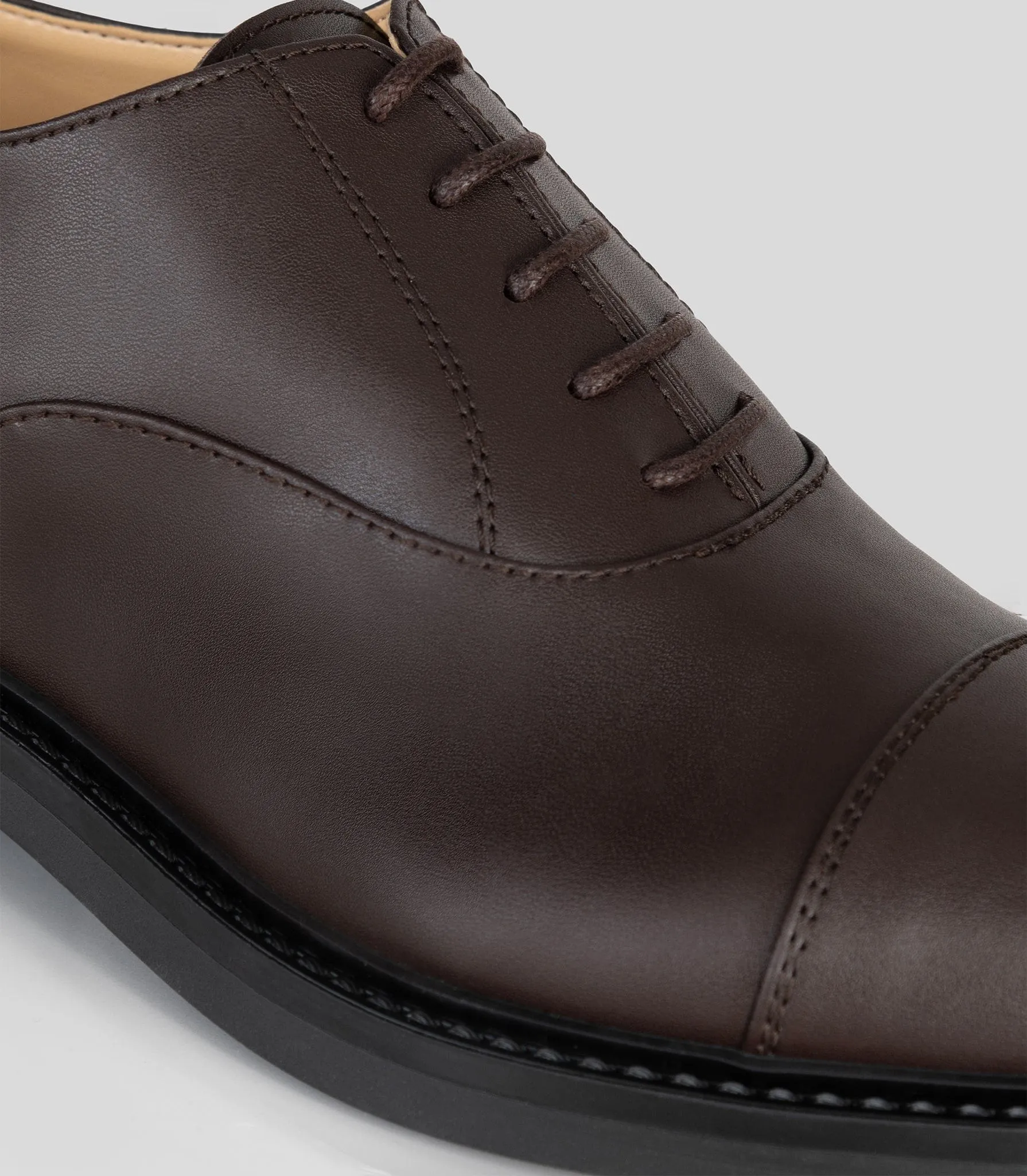 Chaussure Oxford Végane en Simili-Cuir avec Bout Capitonné pour Femme | Plusieurs Couleurs